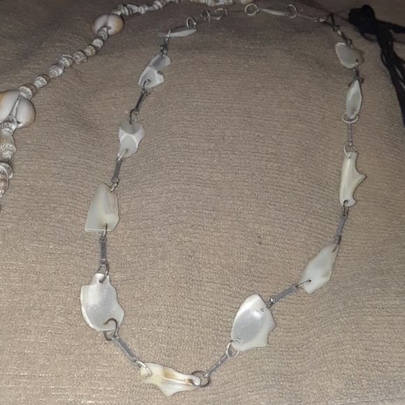 Seashell Necklaces - Picture 4 of 7